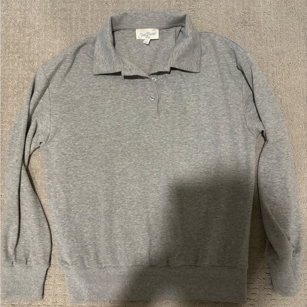 Gray women’s rugby shirt small